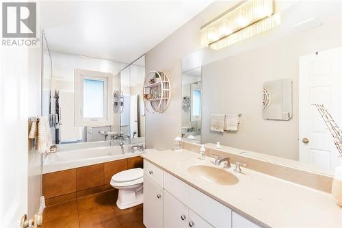 4450 Park Avenue, Hanmer, ON - Indoor Photo Showing Bathroom