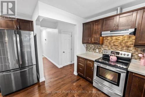 40 Athabasca Street, Oshawa (Donevan), ON - Indoor Photo Showing Kitchen With Stainless Steel Kitchen