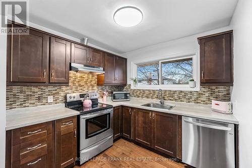 40 Athabasca Street, Oshawa (Donevan), ON - Indoor Photo Showing Kitchen With Stainless Steel Kitchen