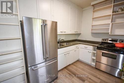 564 Princess Avenue, London, ON - Indoor Photo Showing Kitchen With Stainless Steel Kitchen With Double Sink