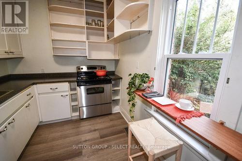 564 Princess Avenue, London, ON - Indoor Photo Showing Kitchen