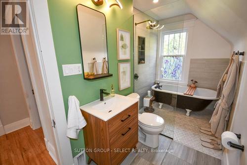 564 Princess Avenue, London, ON - Indoor Photo Showing Bathroom