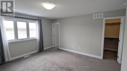 181 Bandelier Way S, Ottawa, ON - Indoor Photo Showing Other Room