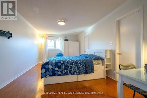 Upper - 3873 Densbury Drive, Mississauga, ON - Indoor Photo Showing Bedroom