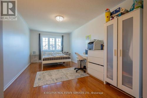 Upper - 3873 Densbury Drive, Mississauga, ON - Indoor Photo Showing Bedroom