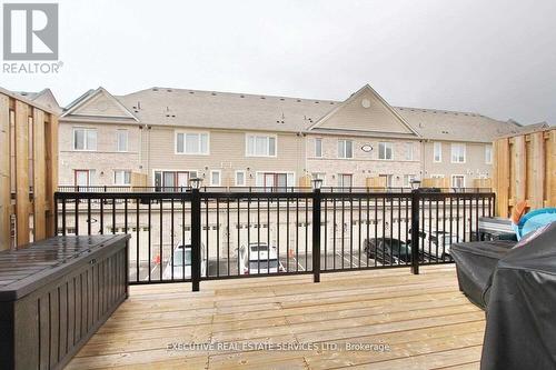 125 - 1 Beckenrose Court, Brampton, ON -  With Exterior