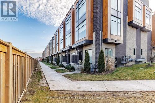 39 - 200 Malta Avenue, Brampton, ON - Outdoor