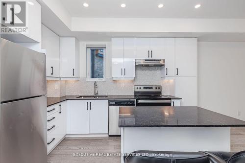 39 - 200 Malta Avenue, Brampton, ON - Indoor Photo Showing Kitchen With Stainless Steel Kitchen With Upgraded Kitchen