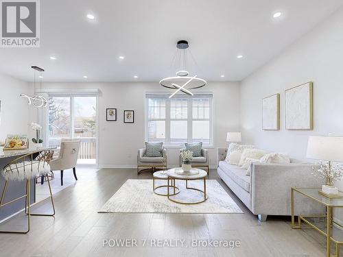 3479 Eternity Way, Oakville, ON - Indoor Photo Showing Living Room