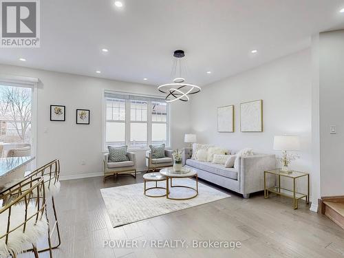 3479 Eternity Way, Oakville, ON - Indoor Photo Showing Living Room