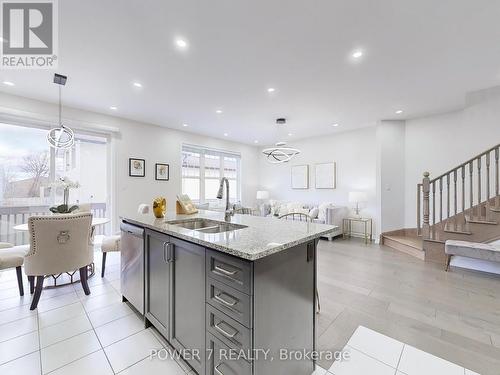 3479 Eternity Way, Oakville, ON - Indoor Photo Showing Kitchen With Double Sink With Upgraded Kitchen