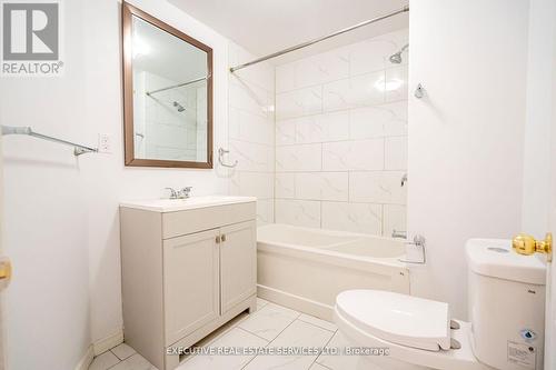 51 Gower Crescent, Brampton, ON - Indoor Photo Showing Bathroom