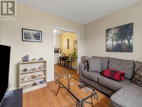 13 Fourth Street, Mount Pearl, NL - Indoor Photo Showing Living Room