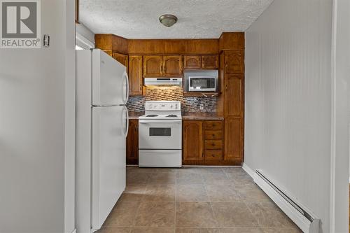 13 Fourth Street, Mount Pearl, NL - Indoor Photo Showing Kitchen