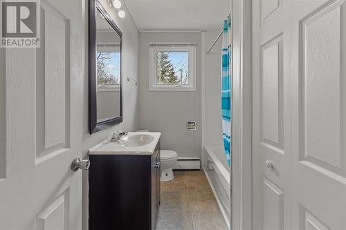 13 Fourth Street, Mount Pearl, NL - Indoor Photo Showing Bathroom