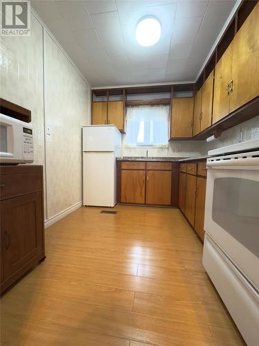 4 Serpentine Road, Mount Moriah, NL - Indoor Photo Showing Kitchen