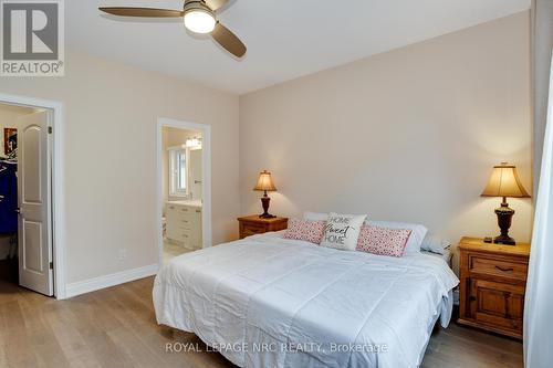 4230 Village Creek Drive, Fort Erie, ON - Indoor Photo Showing Bedroom