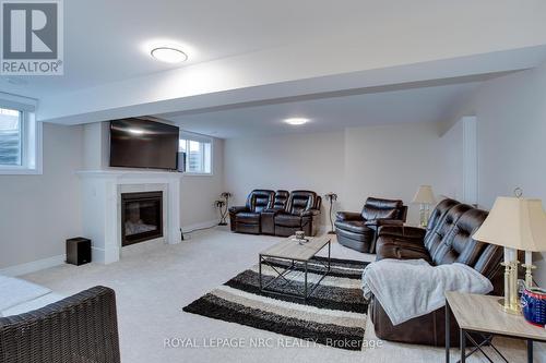 4230 Village Creek Drive, Fort Erie, ON - Indoor Photo Showing Living Room With Fireplace