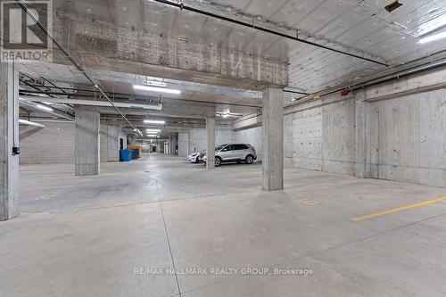 612 - 1350 Hemlock Road S, Ottawa, ON - Indoor Photo Showing Garage