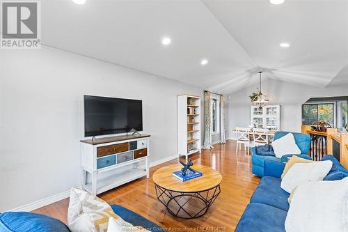 355 Jolly, Lasalle, ON - Indoor Photo Showing Living Room