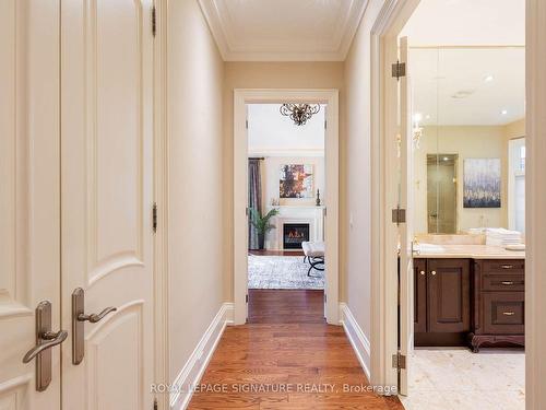 1161 Tecumseh Park Dr, Mississauga, ON - Indoor Photo Showing Bathroom