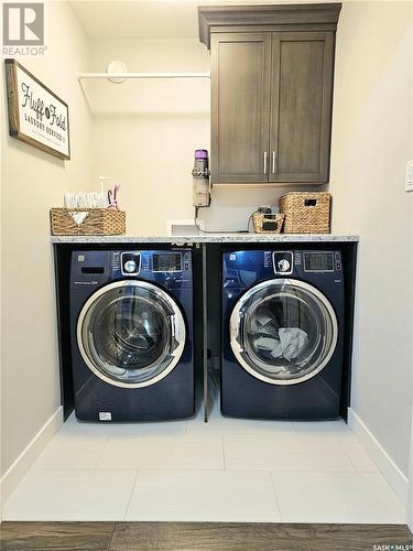 812 Battleford Trail, Swift Current, SK - Indoor Photo Showing Laundry Room