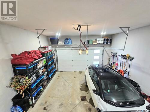 812 Battleford Trail, Swift Current, SK - Indoor Photo Showing Garage