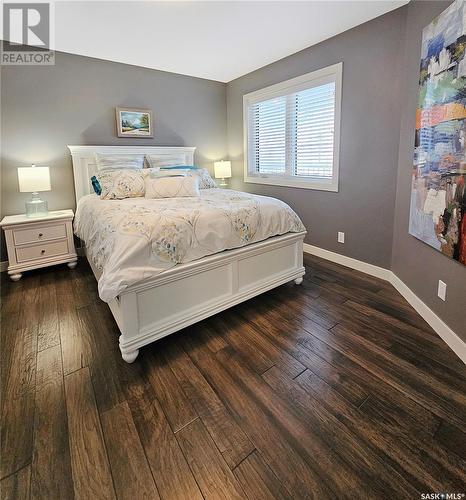 812 Battleford Trail, Swift Current, SK - Indoor Photo Showing Bedroom