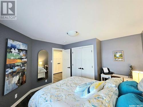 812 Battleford Trail, Swift Current, SK - Indoor Photo Showing Bedroom