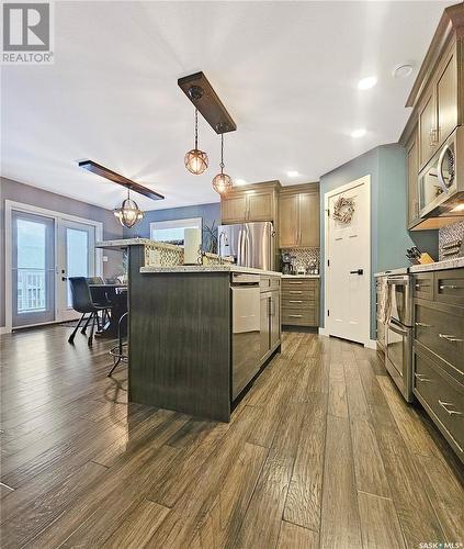 812 Battleford Trail, Swift Current, SK - Indoor Photo Showing Kitchen