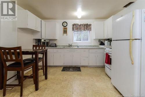 185 Acamac Beach Road, Saint John, NB - Indoor Photo Showing Kitchen With Double Sink