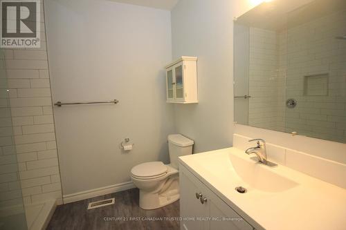 62 Maxine Court E, Middlesex Centre (Komoka), ON - Indoor Photo Showing Bathroom