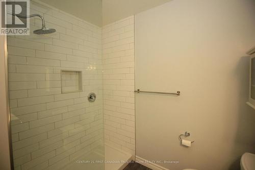 62 Maxine Court E, Middlesex Centre (Komoka), ON - Indoor Photo Showing Bathroom