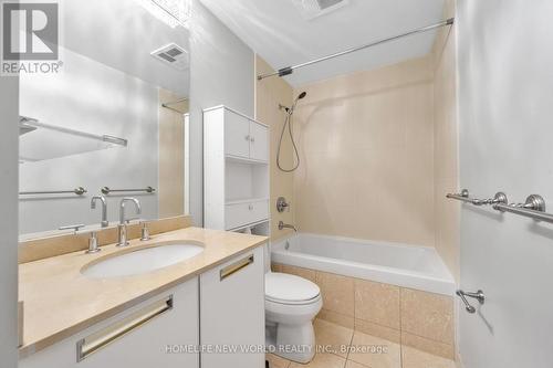 1201 - 33 Charles Street E, Toronto, ON - Indoor Photo Showing Bathroom