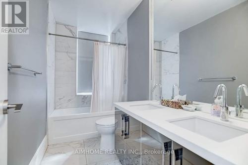 Th 111 - 39 Queens Quay, Toronto, ON - Indoor Photo Showing Bathroom