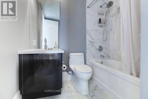 Th 111 - 39 Queens Quay, Toronto, ON - Indoor Photo Showing Bathroom