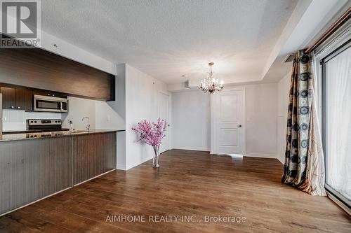 3210 - 275 Yorkland Road, Toronto, ON - Indoor Photo Showing Kitchen