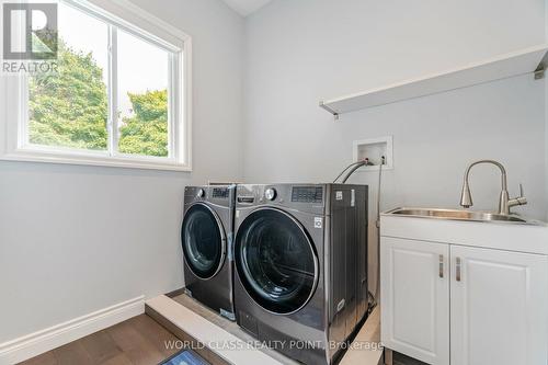 41 Howarth Avenue, Toronto, ON - Indoor Photo Showing Laundry Room