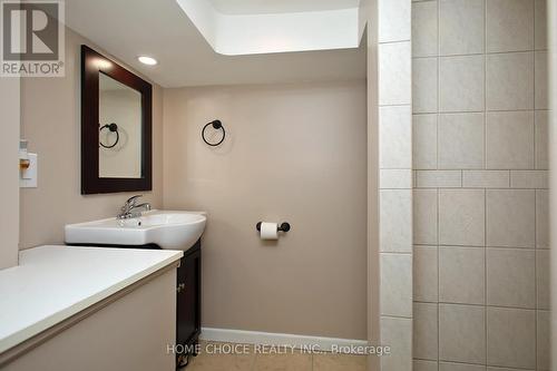 106 Carlaw Avenue, Toronto, ON - Indoor Photo Showing Bathroom