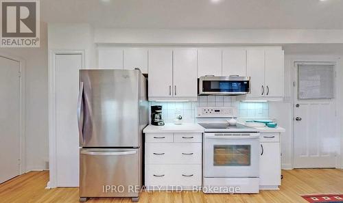 7 Foxwarren Drive, Toronto, ON - Indoor Photo Showing Kitchen