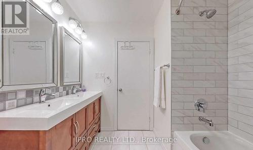 7 Foxwarren Drive, Toronto, ON - Indoor Photo Showing Bathroom