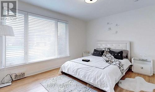 7 Foxwarren Drive, Toronto, ON - Indoor Photo Showing Bedroom