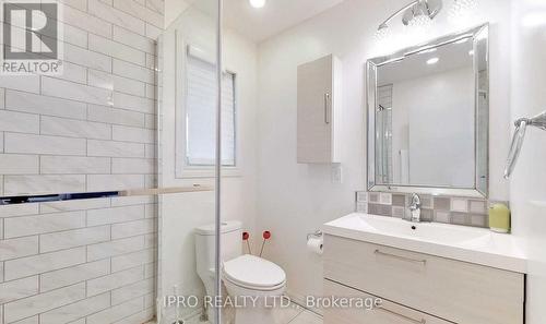 7 Foxwarren Drive, Toronto, ON - Indoor Photo Showing Bathroom