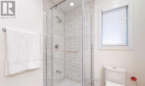 7 Foxwarren Drive, Toronto, ON - Indoor Photo Showing Bathroom