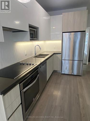 2109 - 15 Water Walk Drive, Markham, ON - Indoor Photo Showing Kitchen With Double Sink