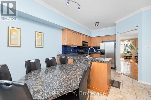 286 - 23 Observatory Lane, Richmond Hill, ON - Indoor