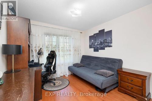 286 - 23 Observatory Lane, Richmond Hill, ON - Indoor Photo Showing Other Room