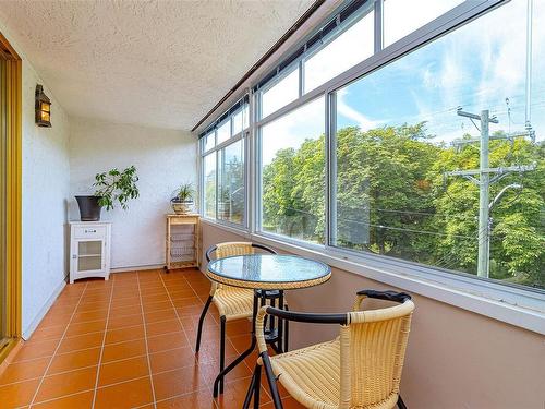 401-978 Heywood Ave, Victoria, BC - Indoor