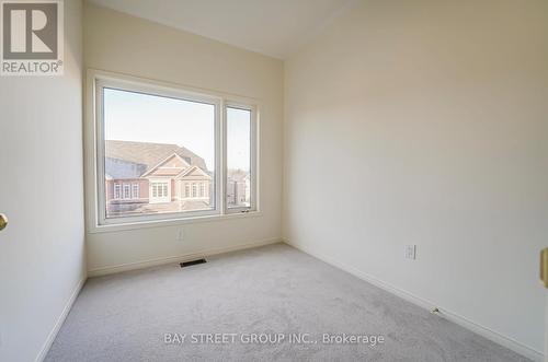 105 Ness Drive, Richmond Hill, ON - Indoor Photo Showing Other Room