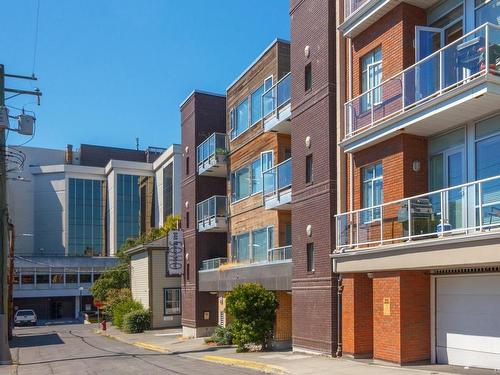 304-848 Mason St, Victoria, BC - Outdoor With Facade